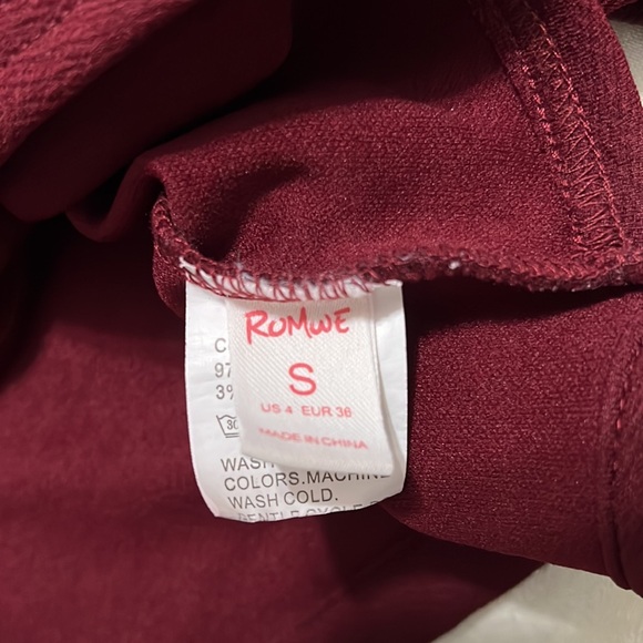 Burgundy crop top from Romwe - Picture 7 of 8